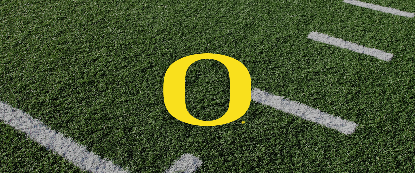 Oregon Collegiate Silicone Rings, Oregon logo on football field
